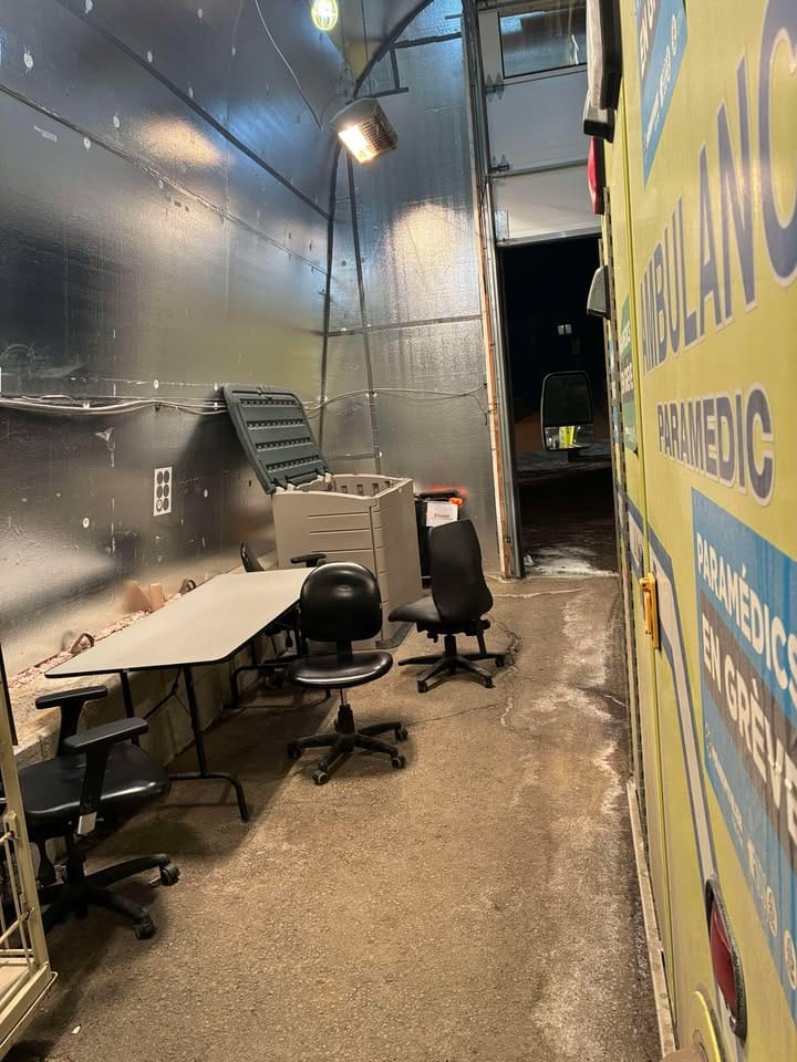 Tournée exclusive des espaces “réservés” aux paramédics dans les urgences du Québec : Lachute